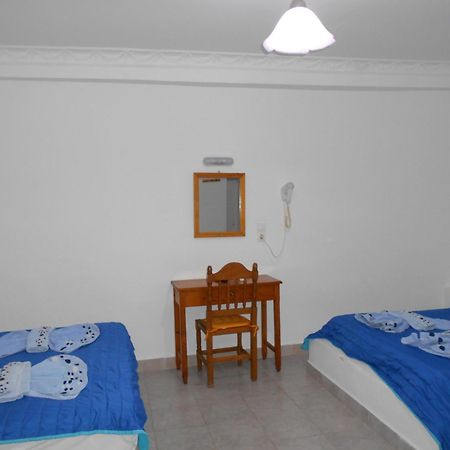 Studios Apartments Kapetanios ペリッサ エクステリア 写真
