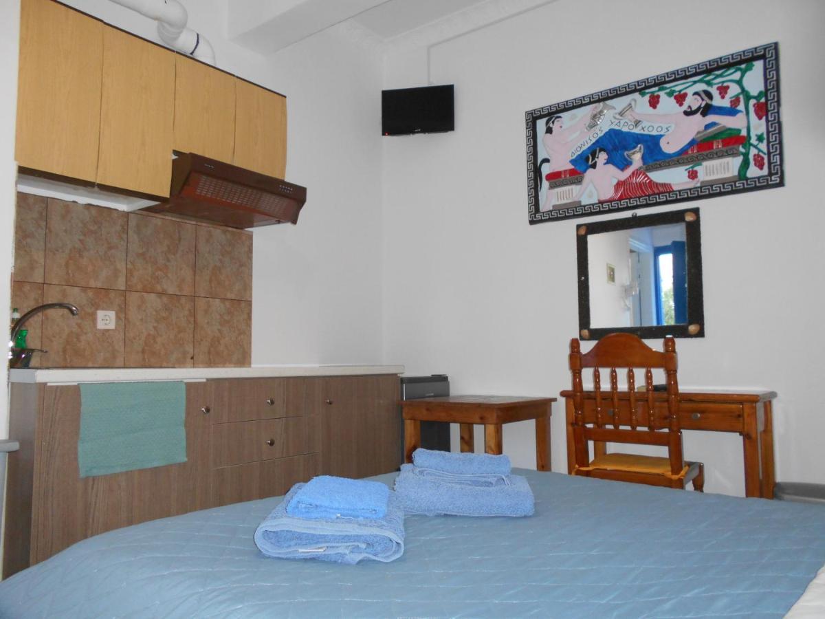 Studios Apartments Kapetanios ペリッサ エクステリア 写真