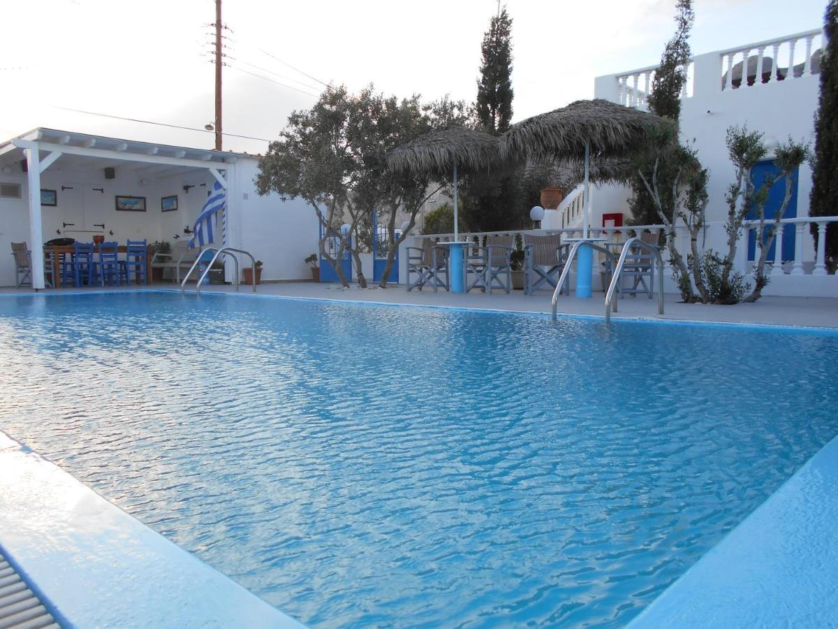 Studios Apartments Kapetanios ペリッサ エクステリア 写真